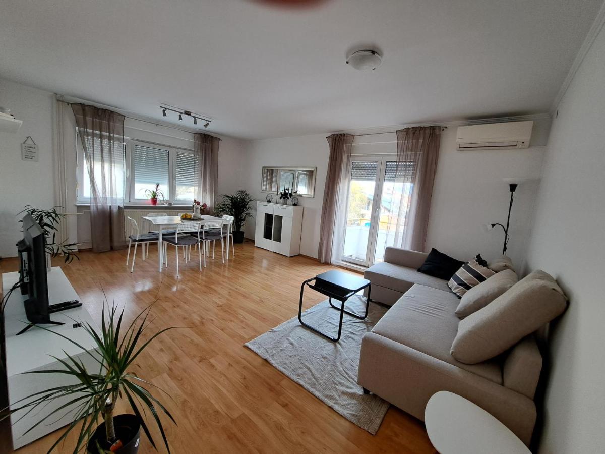 Charming Celje City Center Apartment Kültér fotó
