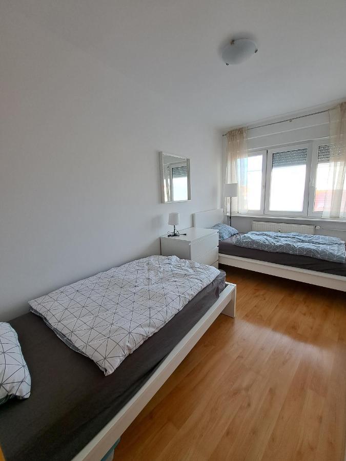 Charming Celje City Center Apartment Kültér fotó