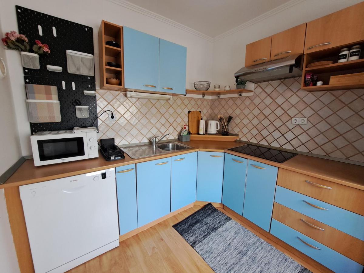 Charming Celje City Center Apartment Kültér fotó